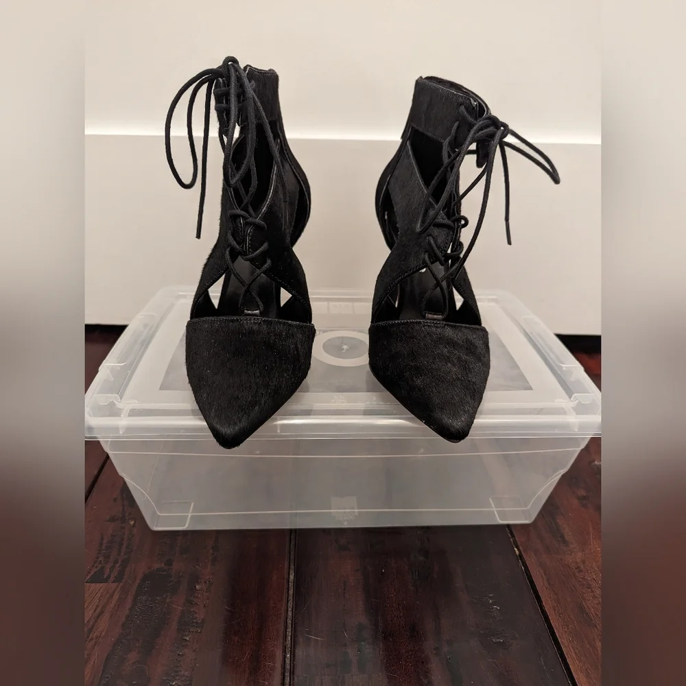 Nine West Black Pointed Toe Lace Up Cow Fur Heels Size 6.5 - Picture 9 of 13
